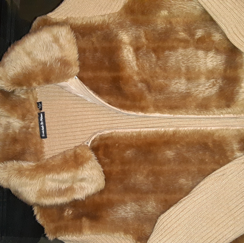 Essentials by Milano fur trimmed sweater